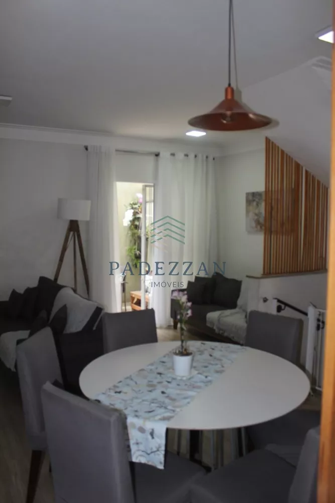 Casa à venda com 3 quartos, 120m² - Foto 2