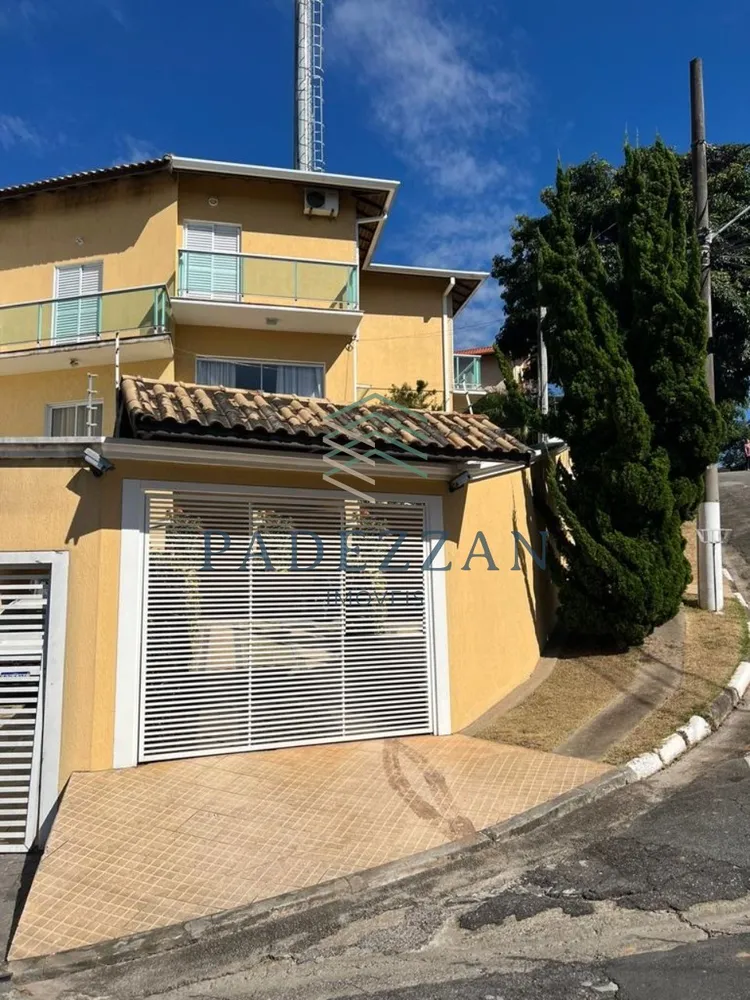 Casa, 3 quartos, 132 m² - Foto 1