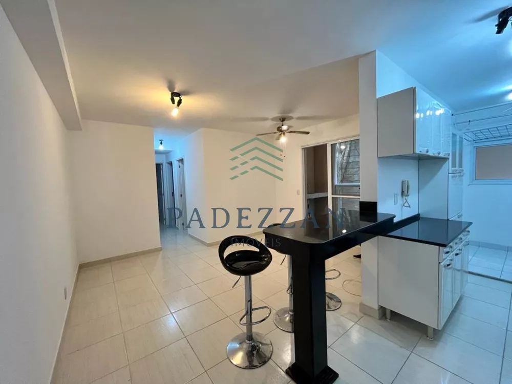 Apartamento à venda com 3 quartos, 72m² - Foto 1