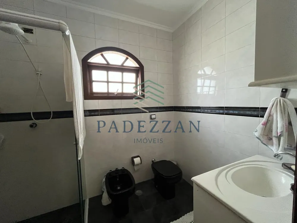Casa, 4 quartos, 240 m² - Foto 13