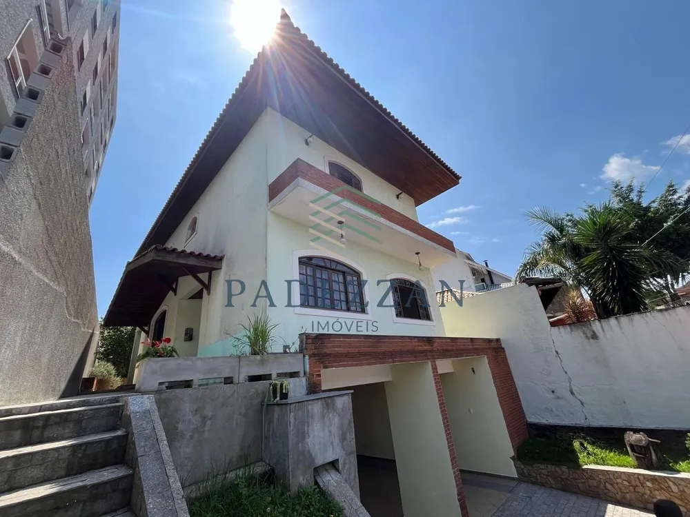 Casa, 4 quartos, 240 m² - Foto 2
