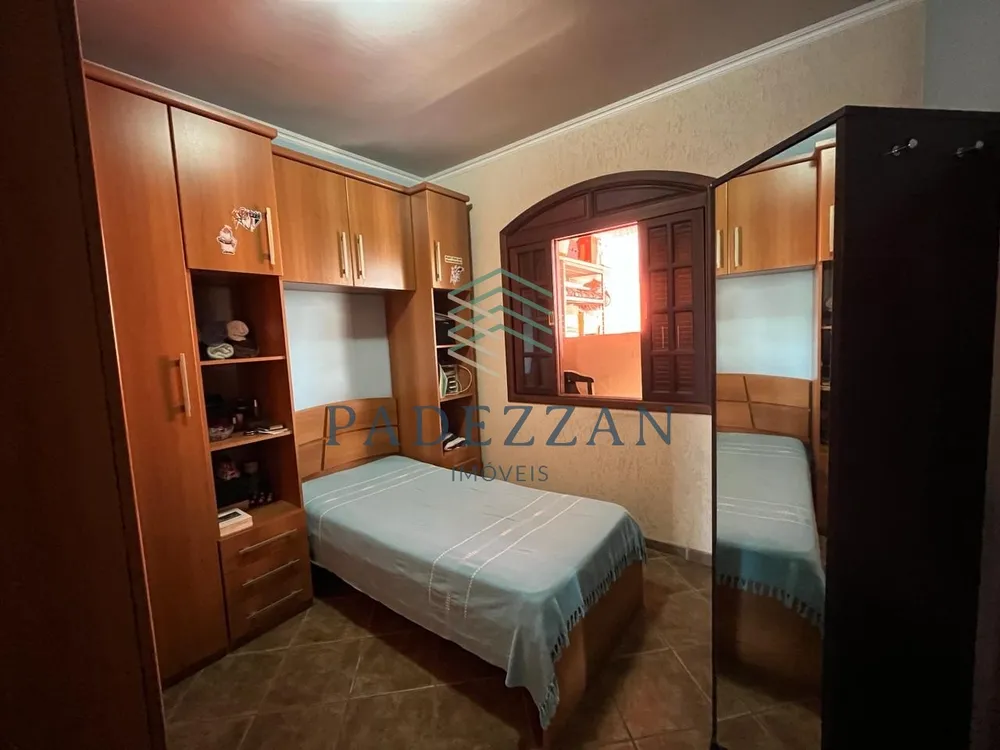 Casa, 4 quartos, 240 m² - Foto 11