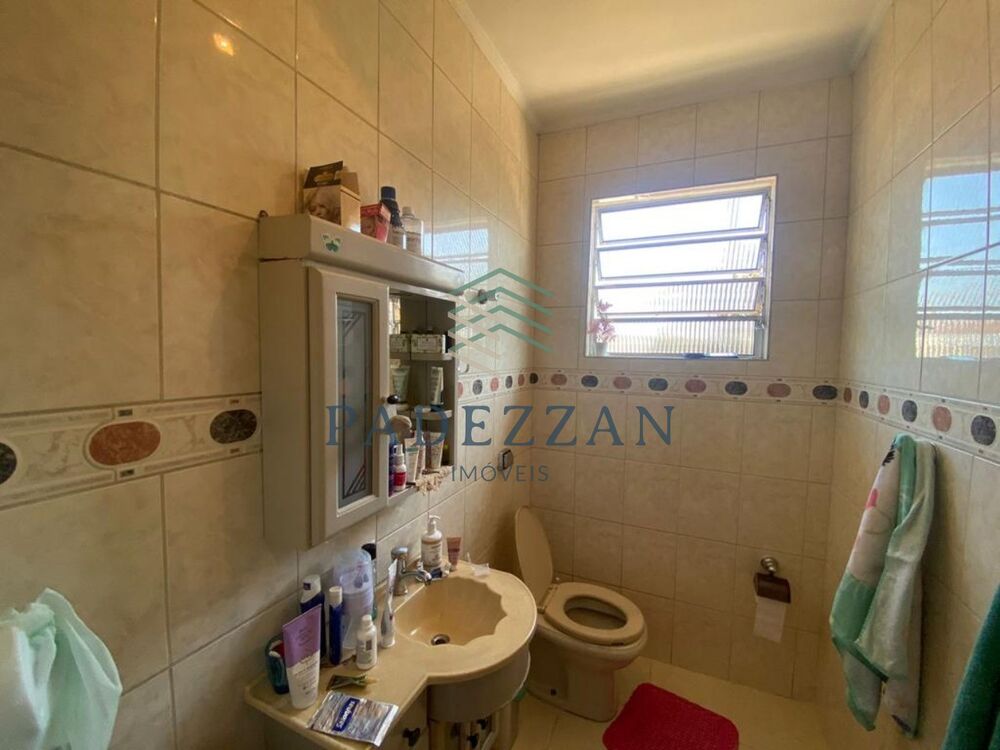 Casa, 2 quartos, 200 m² - Foto 1