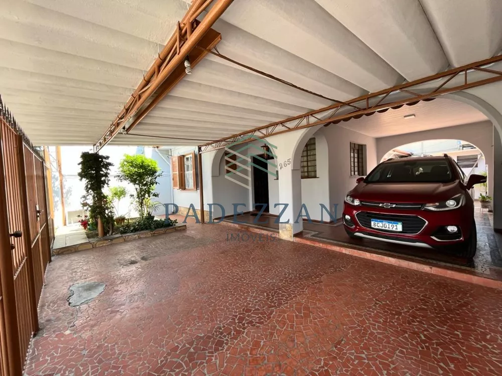 Casa, 4 quartos, 142 m² - Foto 1