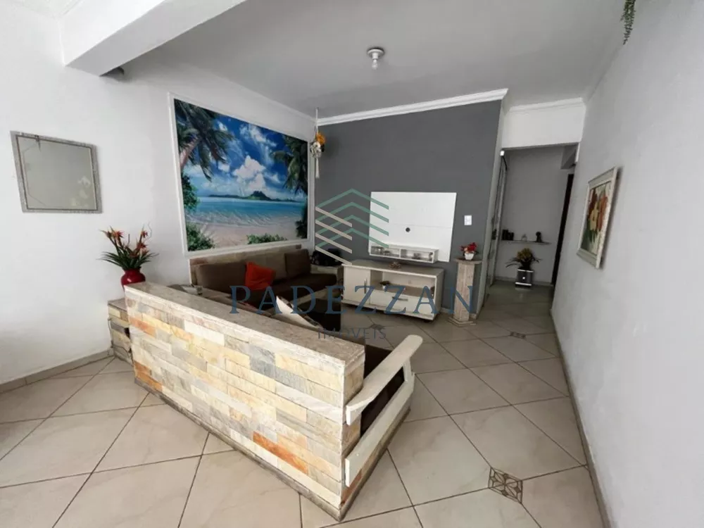 Casa à venda com 5 quartos, 171m² - Foto 4