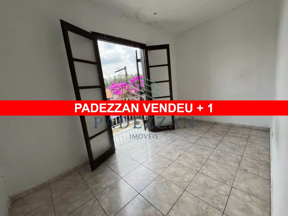 Casa à venda com 2 quartos, 61m² - Foto 1