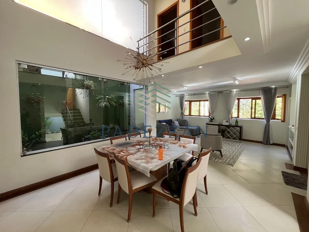 Casa, 3 quartos, 250 m² - Foto 8