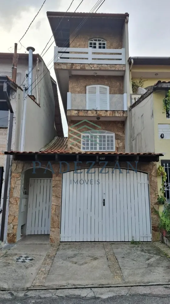 Casa, 3 quartos, 253 m² - Foto 1
