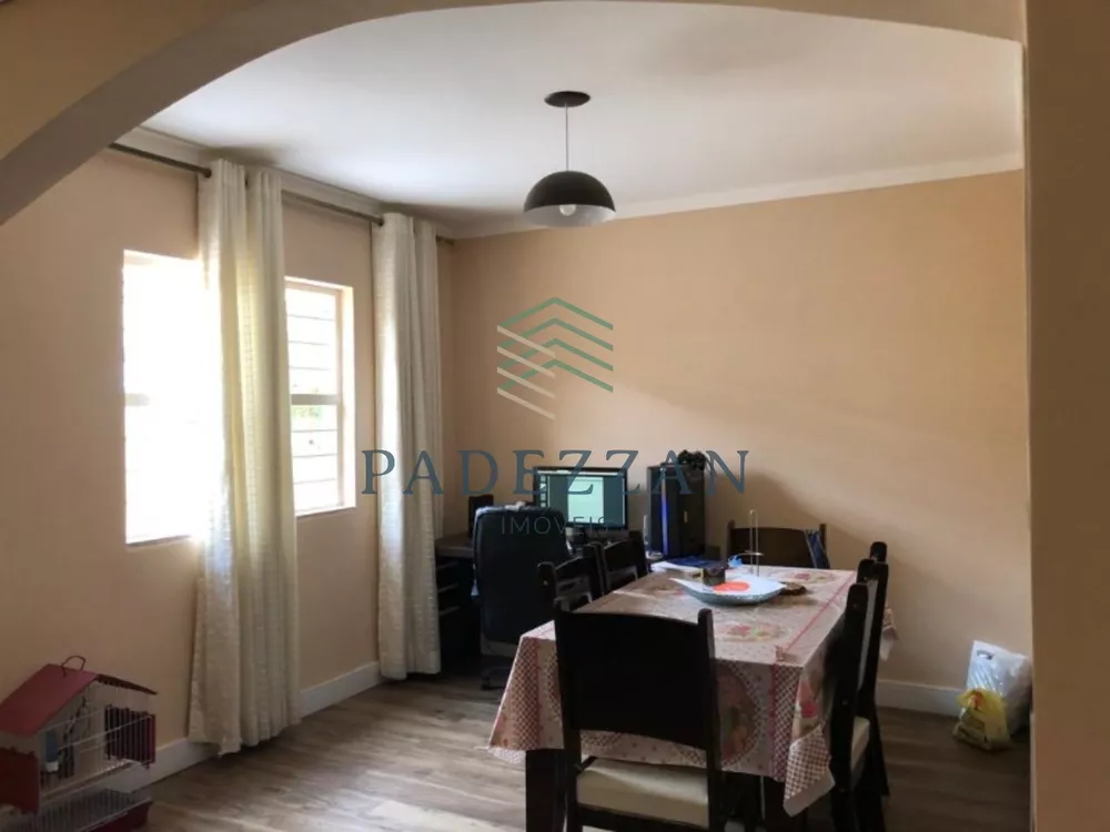 Casa à venda com 4 quartos, 145m² - Foto 4