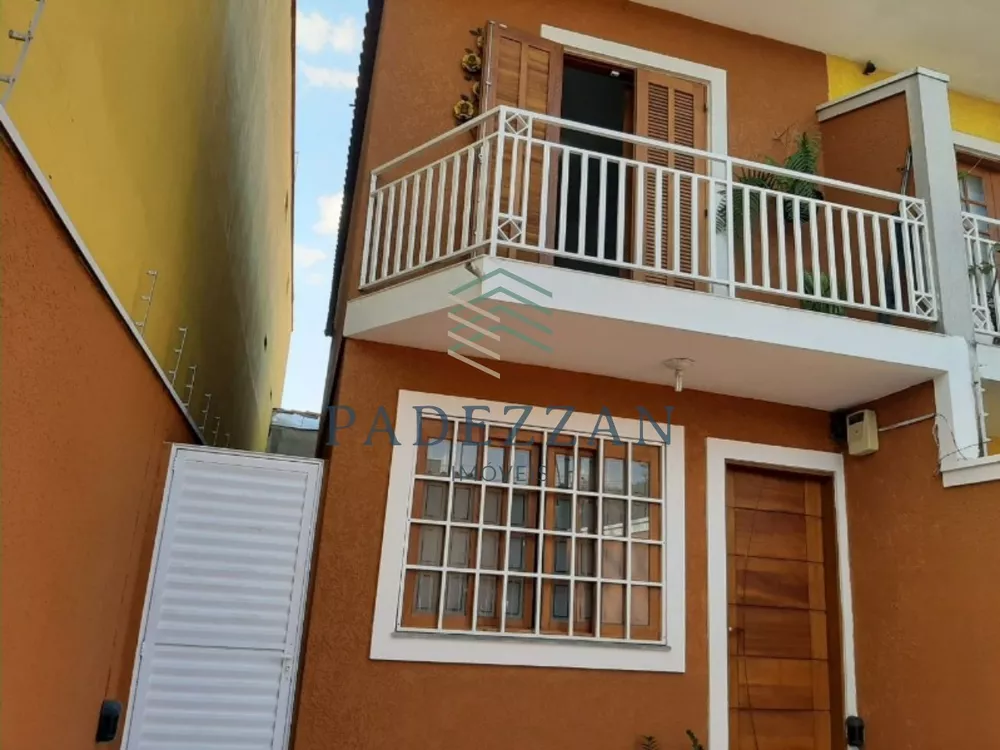 Casa à venda com 2 quartos, 73m² - Foto 1