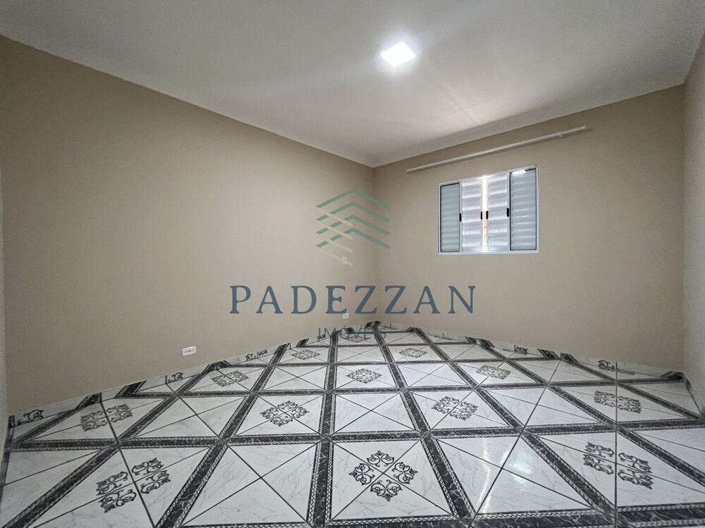 Casa à venda com 2 quartos, 91m² - Foto 4