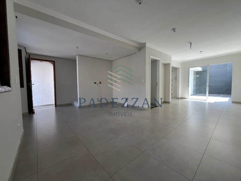 Casa, 3 quartos, 215 m² - Foto 4