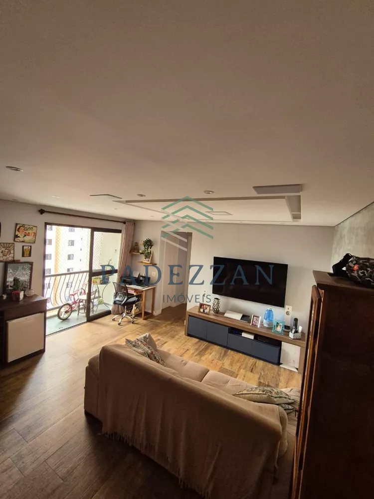 Apartamento à venda com 2 quartos, 74m² - Foto 2