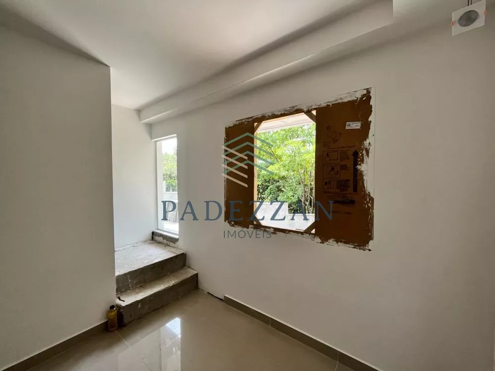 Casa à venda com 2 quartos, 104m² - Foto 3