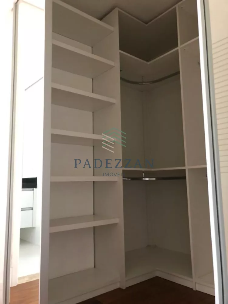 Apartamento à venda com 3 quartos, 137m² - Foto 11