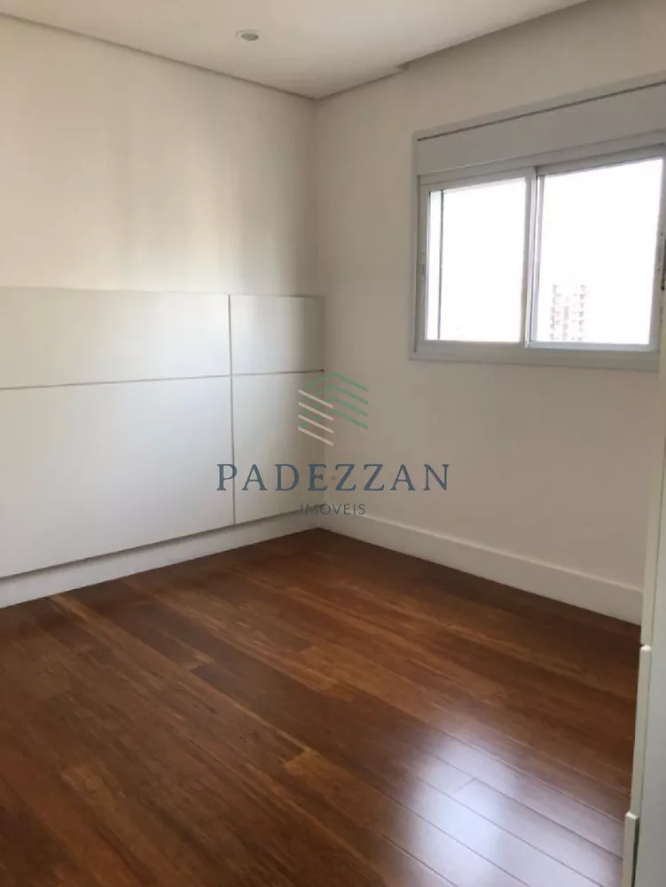 Apartamento à venda com 3 quartos, 137m² - Foto 4