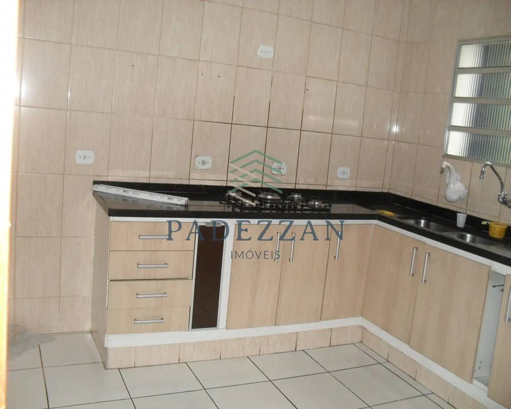 Casa, 3 quartos, 202 m² - Foto 1
