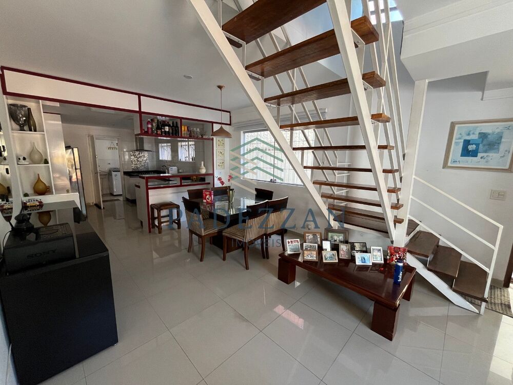 Casa, 3 quartos, 131 m² - Foto 2