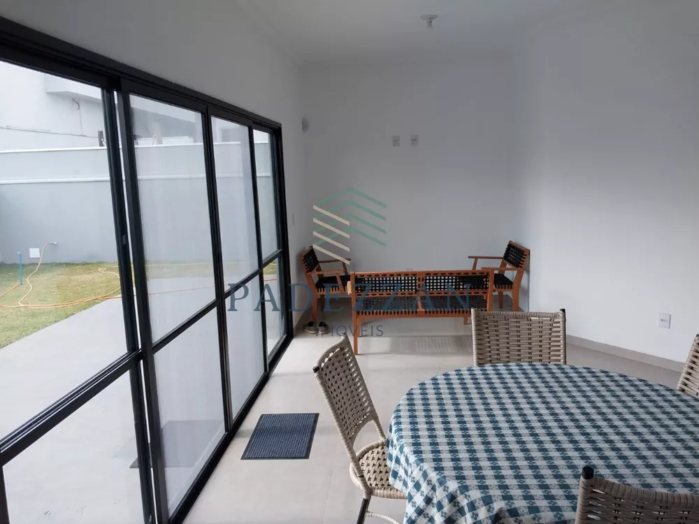 Casa à venda com 3 quartos, 170m² - Foto 3