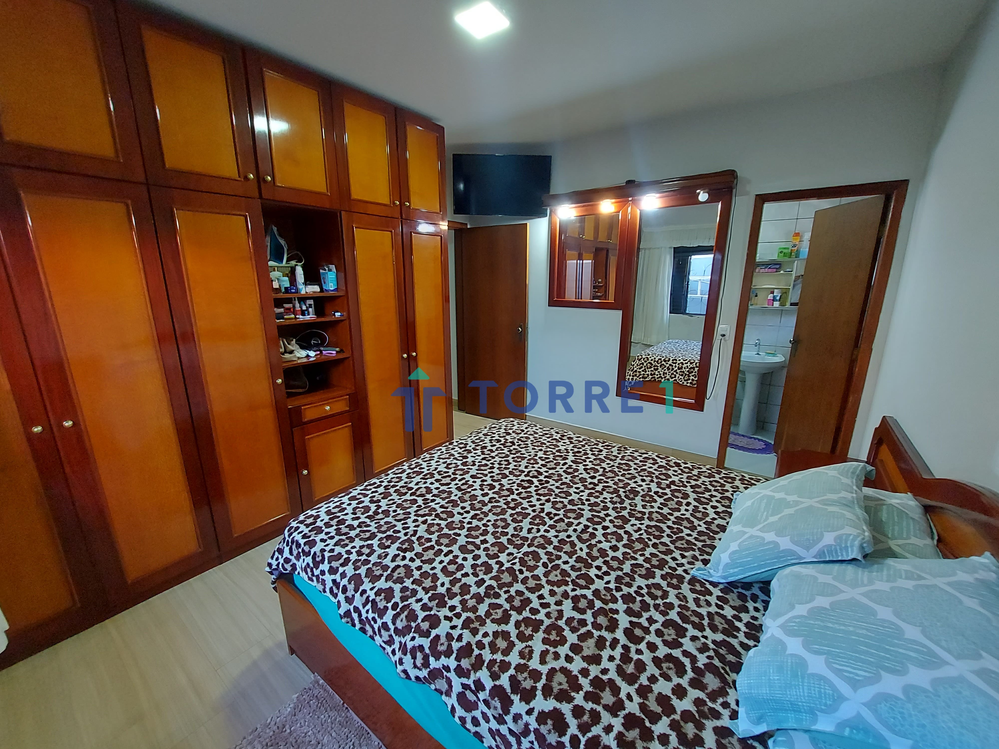 Casa à venda com 3 quartos, 199m² - Foto 4