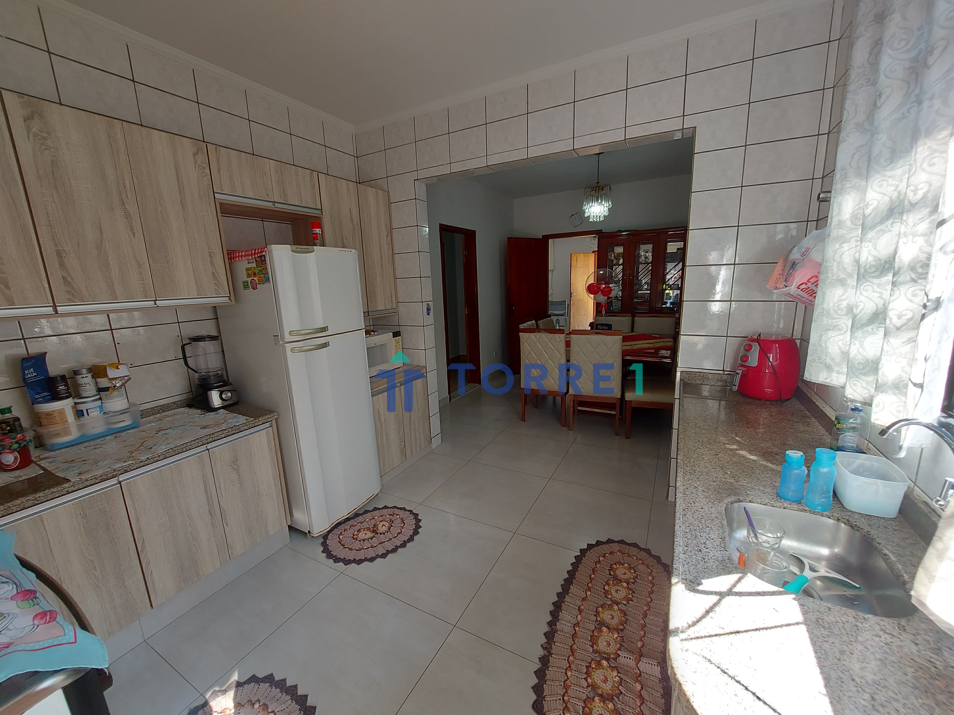 Casa à venda com 3 quartos, 199m² - Foto 15