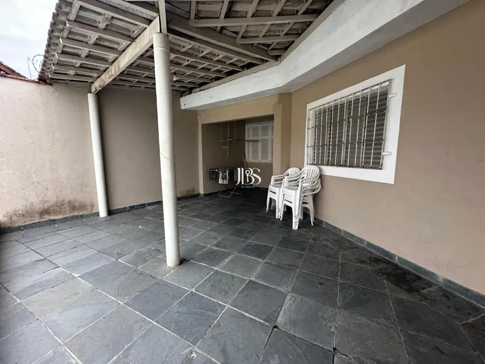 Casa, 4 quartos, 205 m² - Foto 2