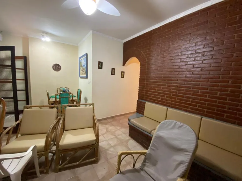 Casa, 5 quartos, 230 m² - Foto 1