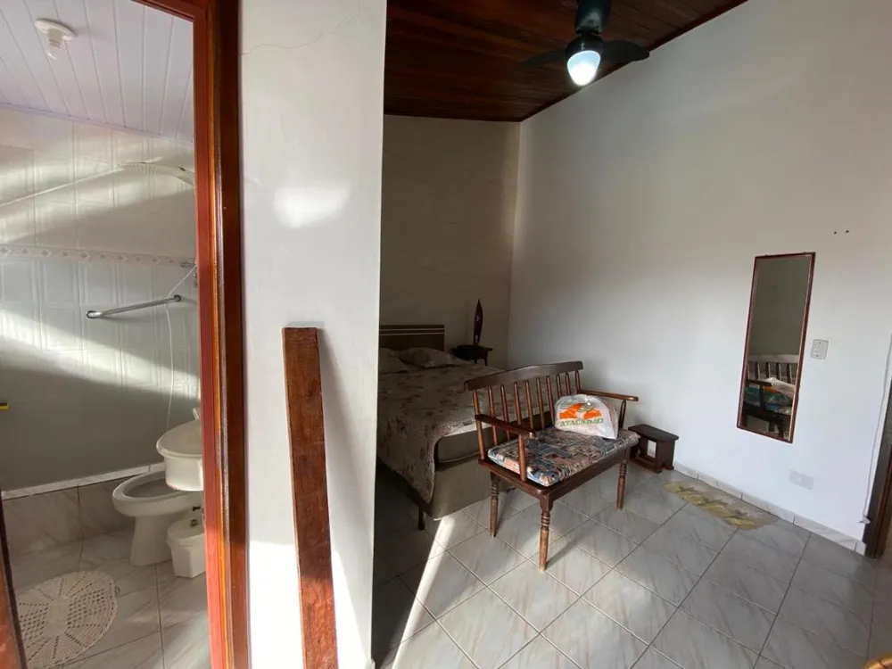 Casa, 5 quartos, 230 m² - Foto 4