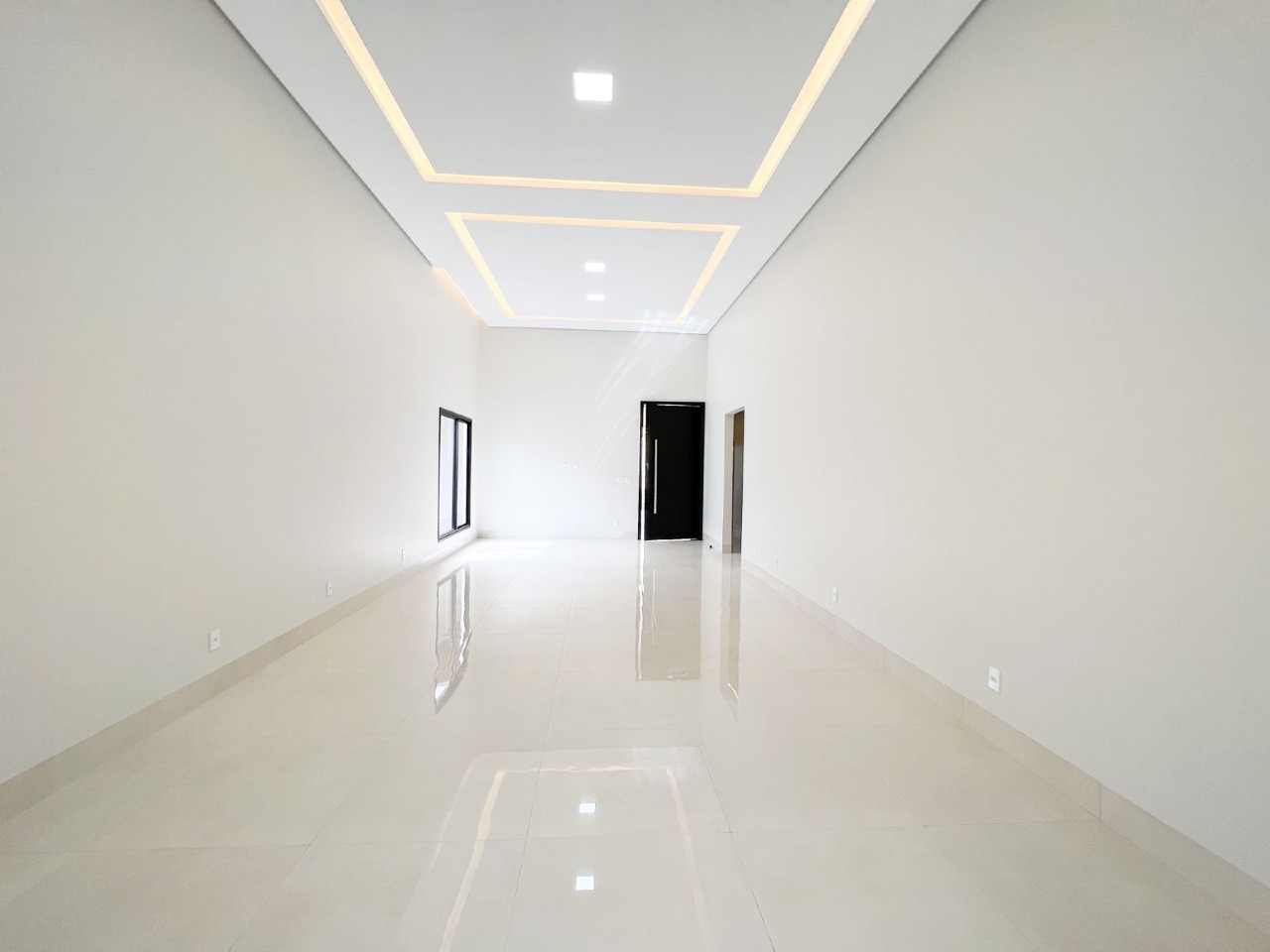 Casa à venda com 4 quartos, 260m² - Foto 14