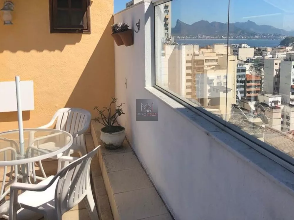 Cobertura, 4 quartos, 220 m² - Foto 1