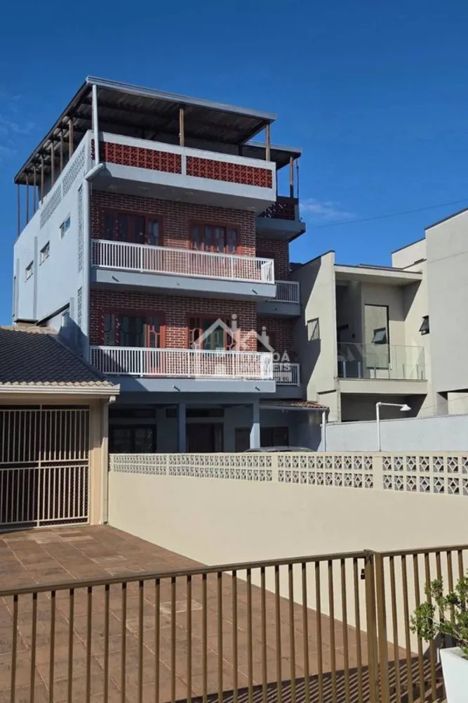 Sobrado, 9 quartos, 337 m² - Foto 1