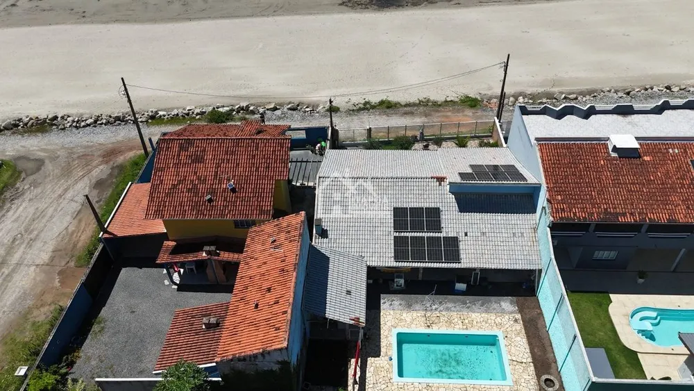 Casa, 5 quartos, 198 m² - Foto 2