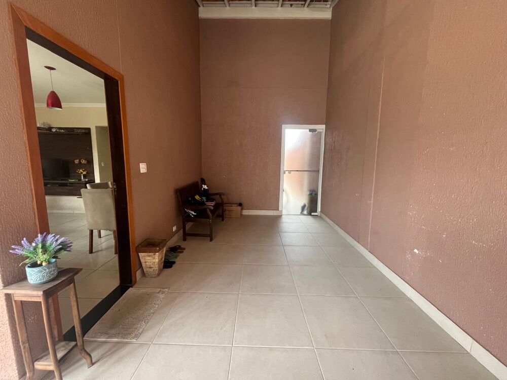 Casa à venda com 3 quartos, 189m² - Foto 2