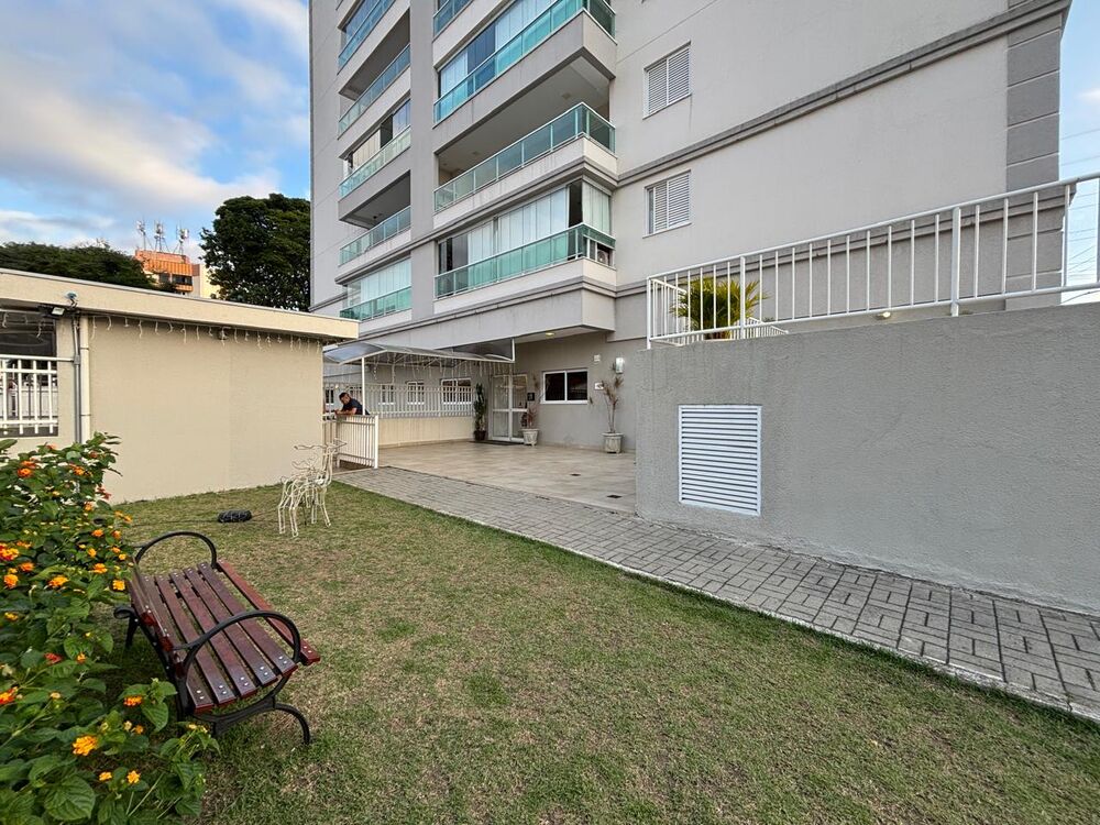 Apartamento à venda com 3 quartos, 87m² - Foto 1