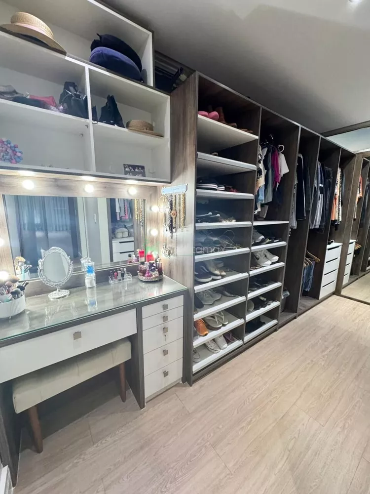 Casa, 5 quartos, 390 m² - Foto 2