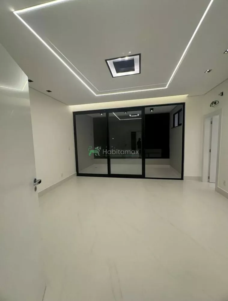 Casa, 4 quartos, 277 m² - Foto 2