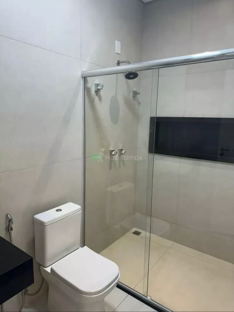 Casa, 4 quartos, 277 m² - Foto 1