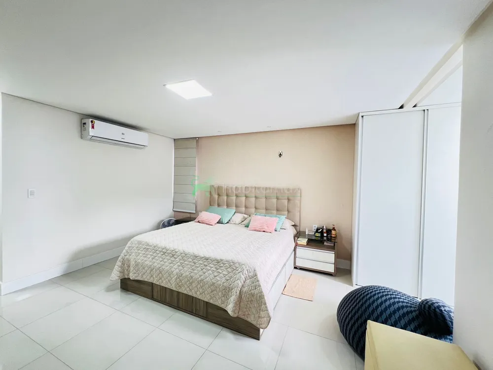 Casa, 3 quartos, 267 m² - Foto 1