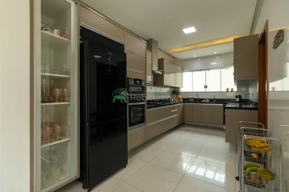 Casa, 3 quartos, 267 m² - Foto 7
