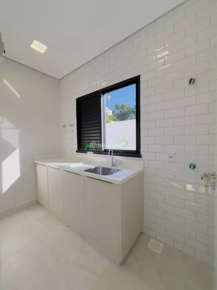 Casa, 3 quartos, 217 m² - Foto 1