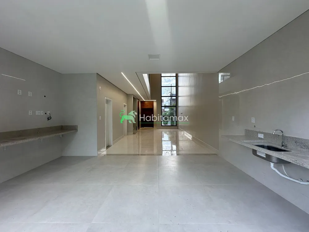 Casa, 3 quartos, 240 m² - Foto 10
