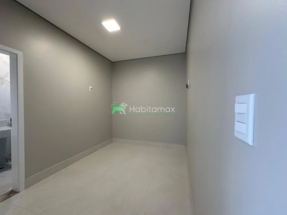 Casa, 3 quartos, 240 m² - Foto 11