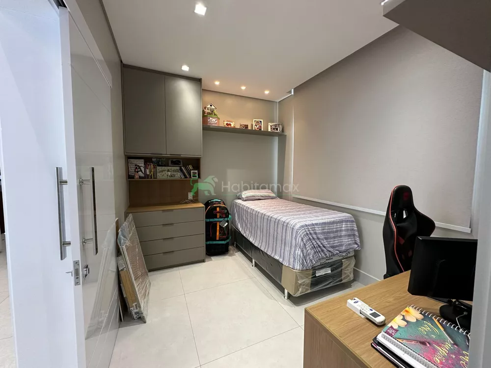 Casa, 3 quartos, 303 m² - Foto 3