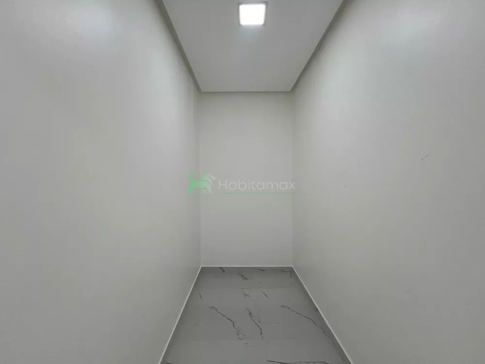Casa, 5 quartos, 250 m² - Foto 3