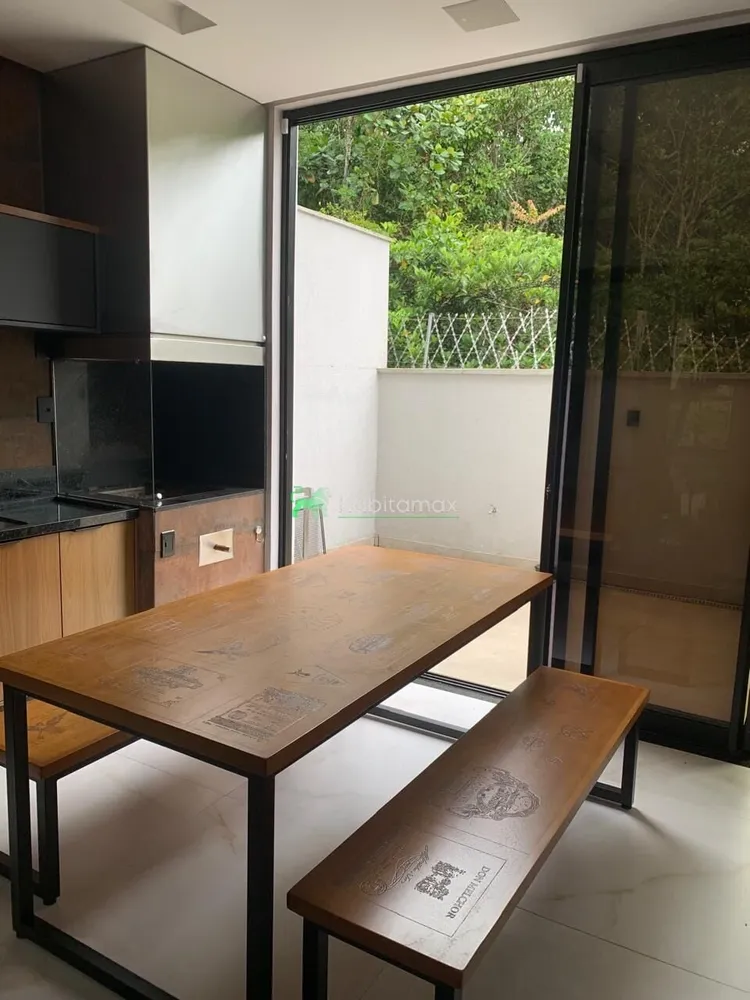 Casa, 4 quartos, 275 m² - Foto 9