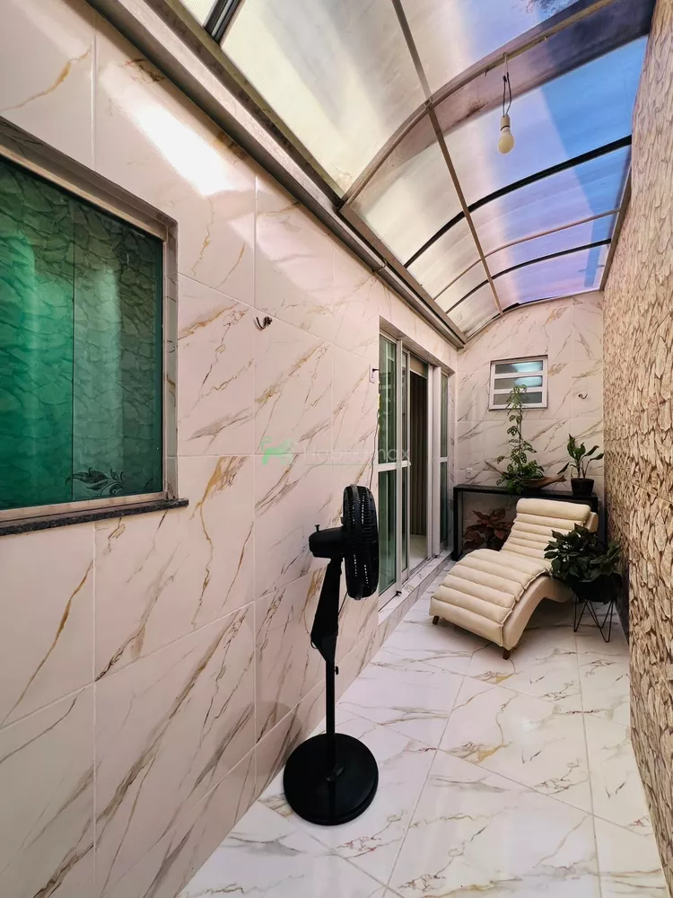 Casa, 5 quartos, 230 m² - Foto 3