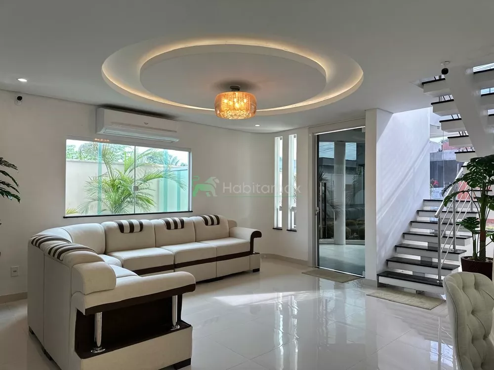 Casa, 3 quartos, 295 m² - Foto 1