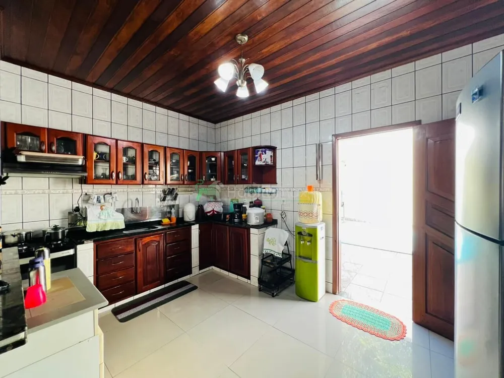 Casa, 3 quartos, 204 m² - Foto 4