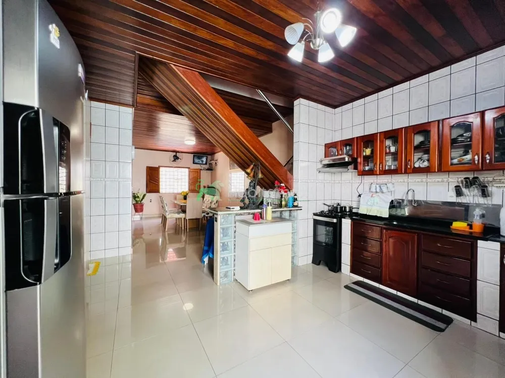 Casa, 3 quartos, 204 m² - Foto 11