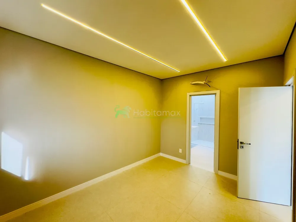 Casa, 3 quartos, 244 m² - Foto 3
